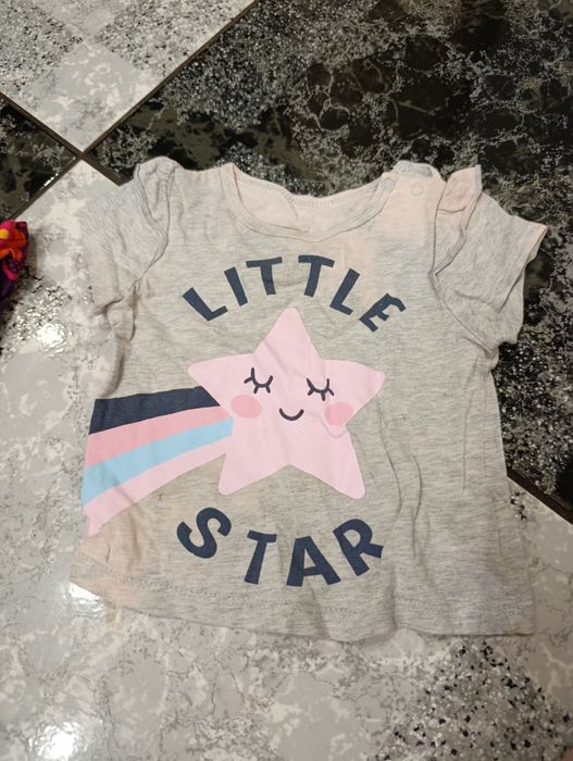 Віддам безкоштовно. Кому цікаво надішлю  фото всіх речей