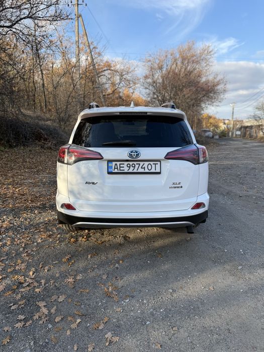 Продам Toyota rav 4 гібрид 2018