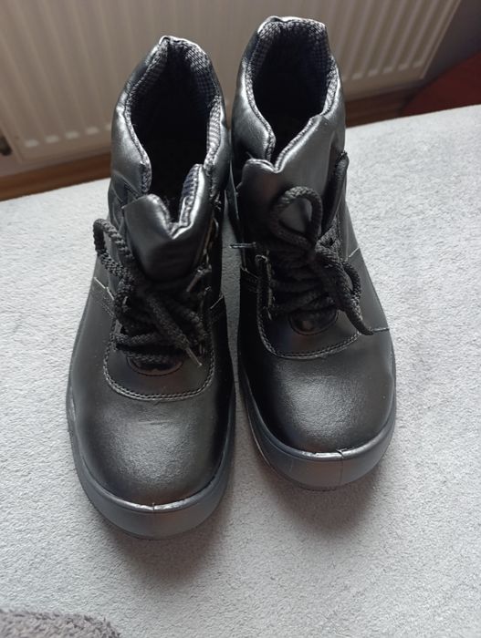 Buty robocze roz . 42