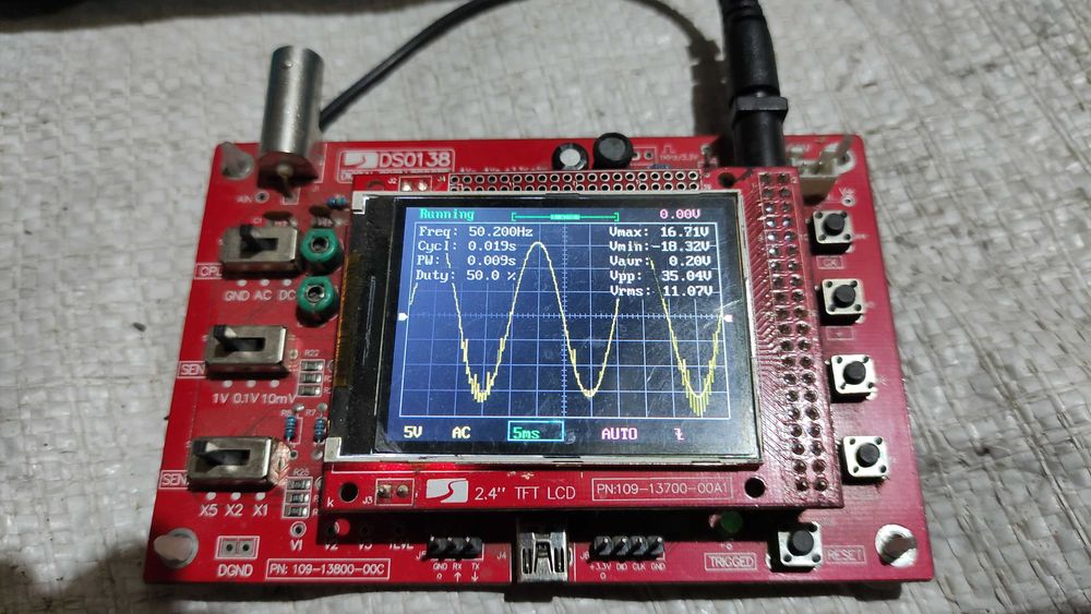 Осцилограф DS0138 Перевірка синусоїди інвертора 220В
