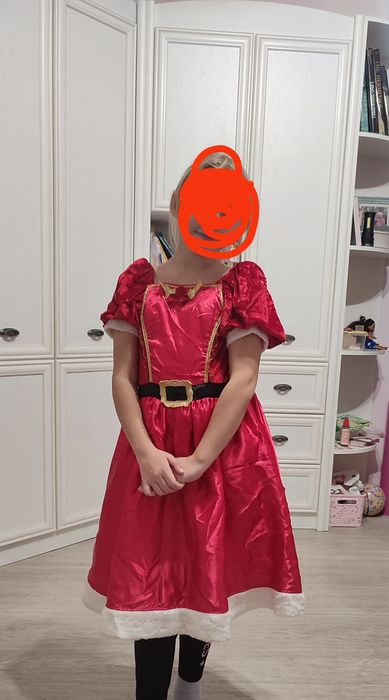 Новорічне плаття на дівчину помощниця санти