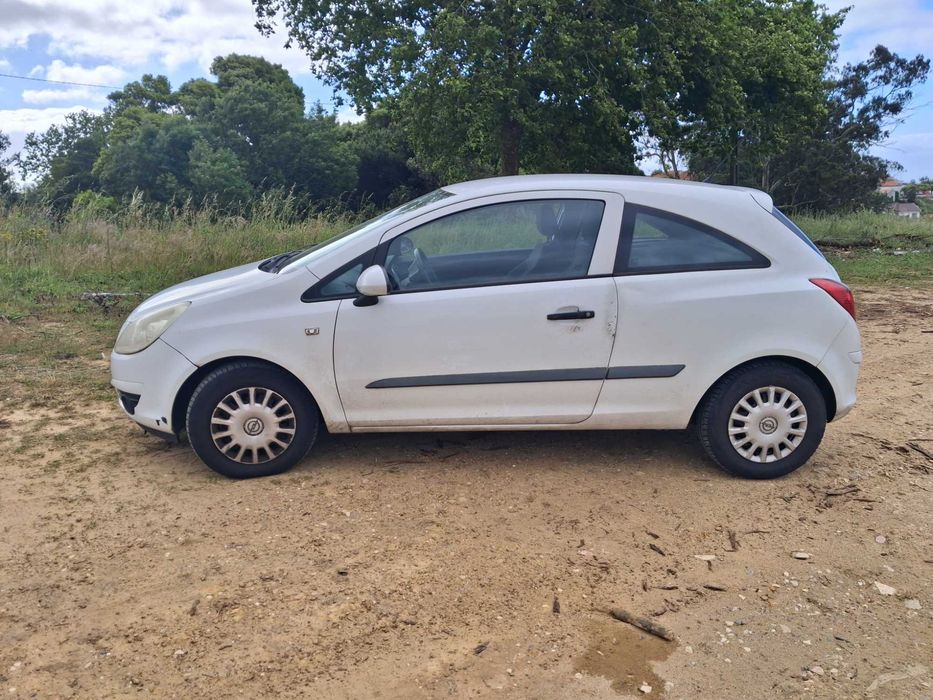Opel corsa 1.3 tdi comercial