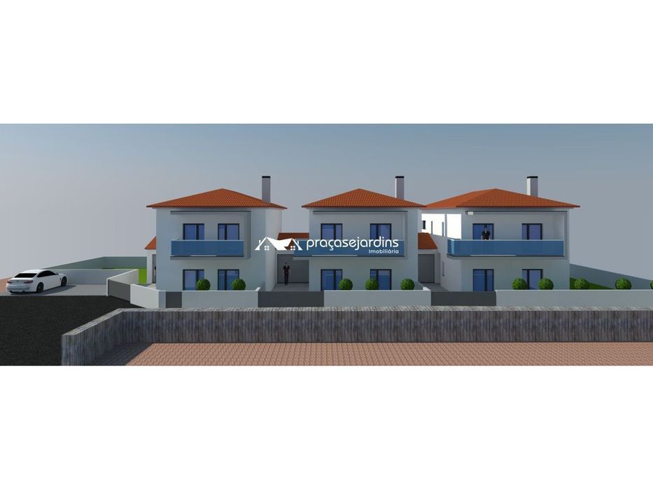 Moradia T3+1 em Construção com Piso Radiante e Jardim Perto de Leiria