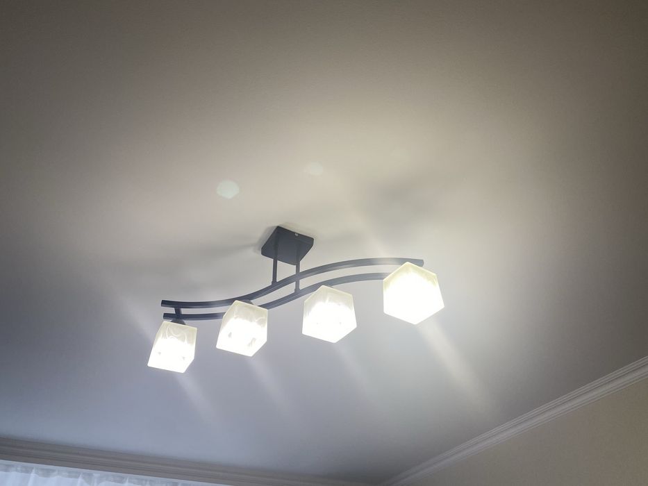 Світильник  з лампочками гарний стан