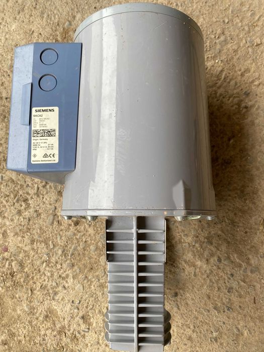 Siłownik zaworu mieszającego SKC62 SIEMENS 24V  typu VVF, VVG, VXF VXG