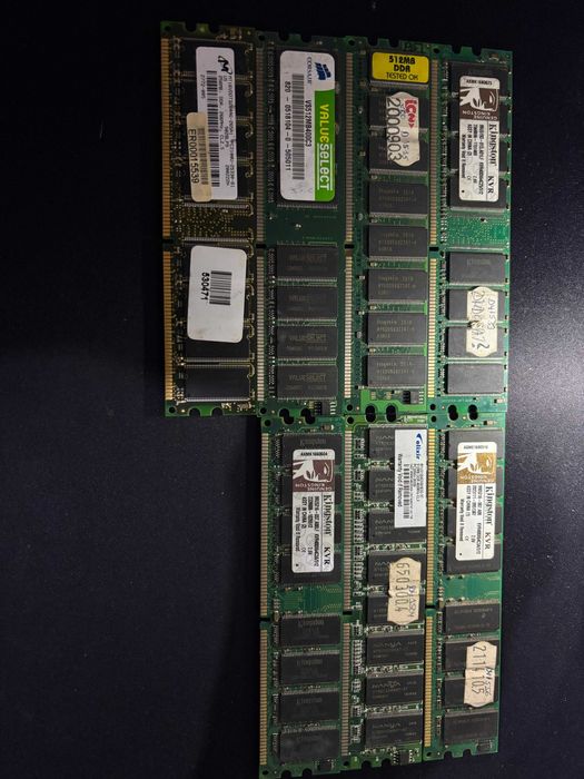 Lote de Memórias RAM – DDR, DDR2 e DDR3 (PC e portátil)
