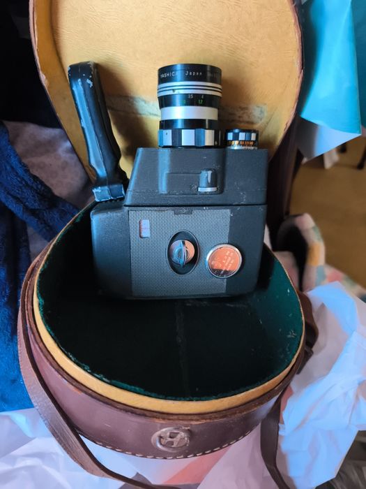câmara de filmar Yashica