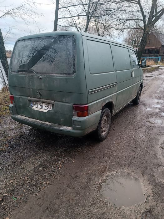 Продам т4 2,5 2000 г.в