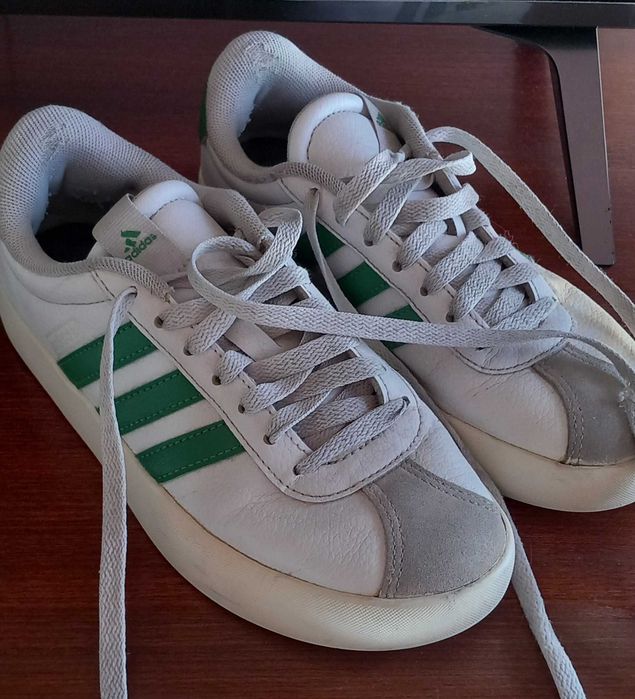 Vendo ténis Adidas