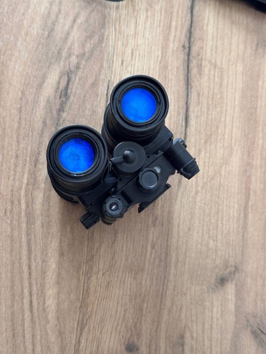 Бінокуляр нічного бачення  Theon NYX. Трубки Photonis 4G, білий фосфор.