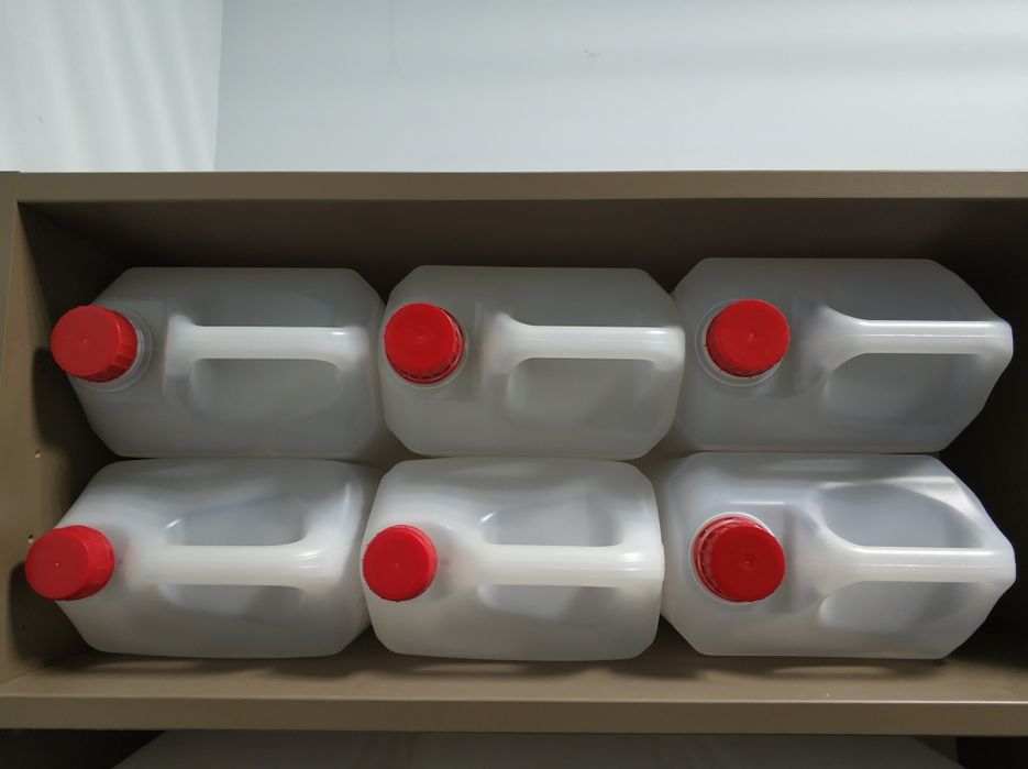 Каністра 5 літрів. Пластик.