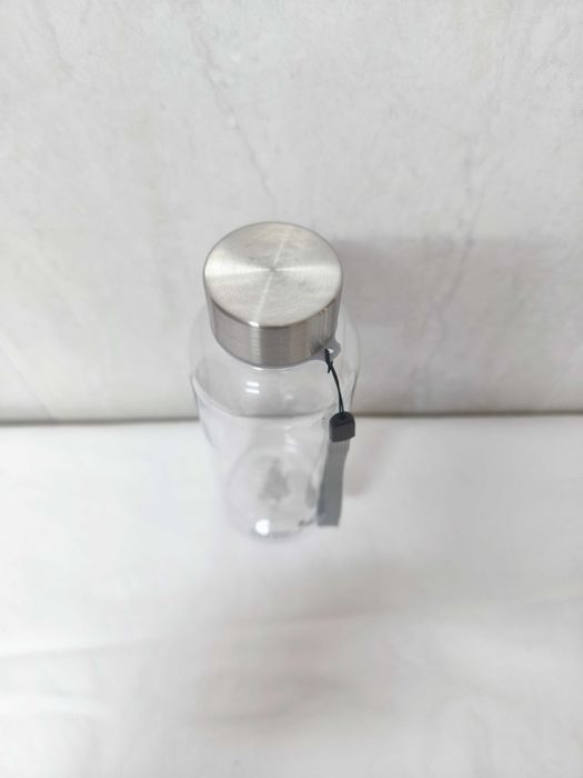 Garrafa reutilizável transparente *NOVA*