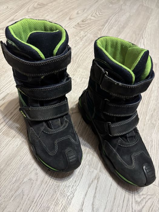 Чоботи зимові 35 розмір