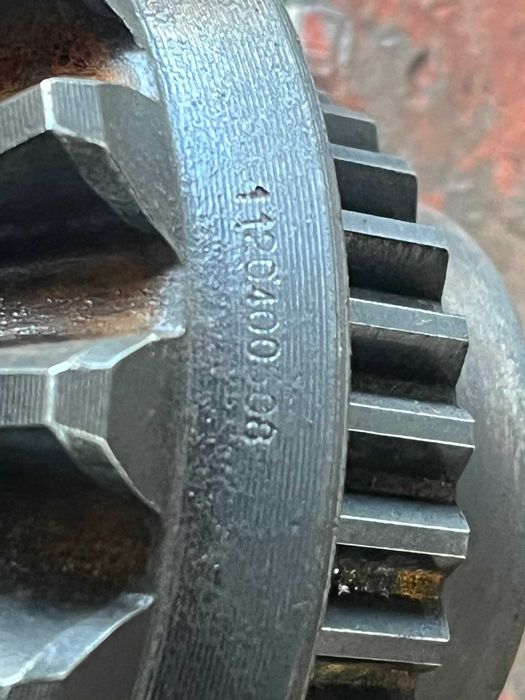 Mechanizm różnicowy Manitou, John Deere 3220