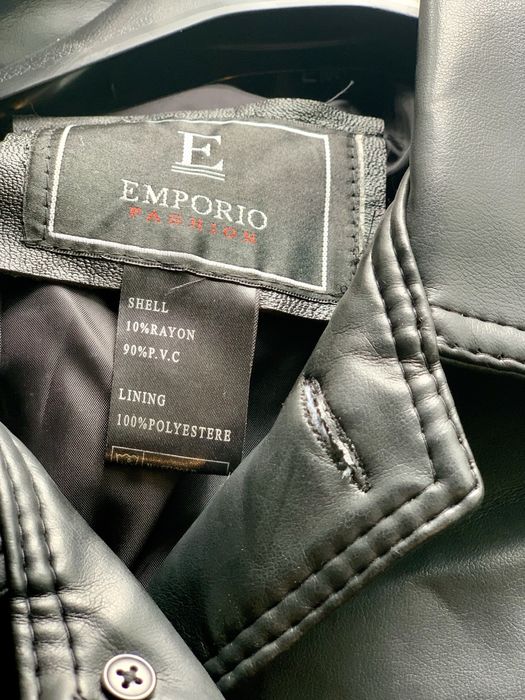 Jaqueta Couro Sint. “ Emporio Armani” fashion