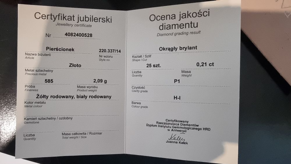 Pierścionek zaręczynowy apart z brylantem