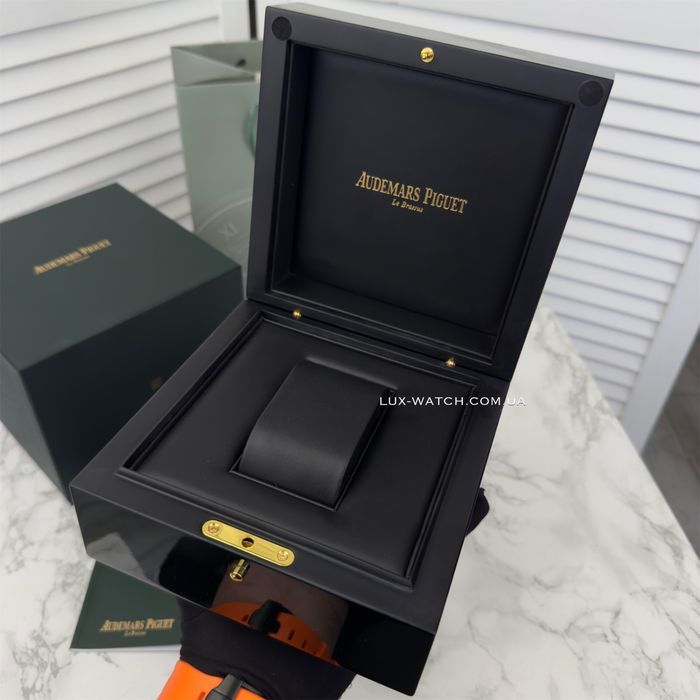Фирменная коробка под часы Audemars Piguet