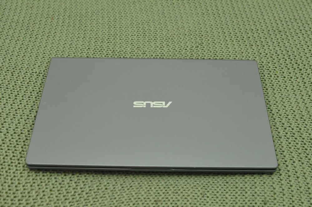 Игровой ноутбук Asus R465i (Core i3/ 8Gb/ SSD /video - 2Gb)