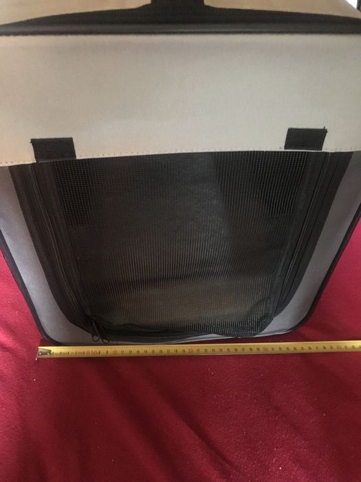 Переноска - хатинка для тварин