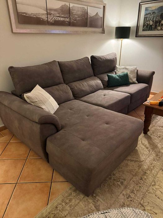 Sofá Chaise Longue – Excelente Estado