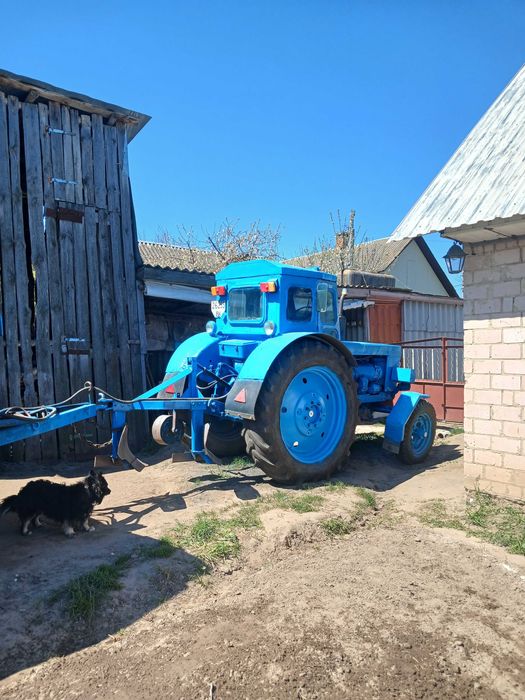 Продам трактор Т40+двокорпусний плуг