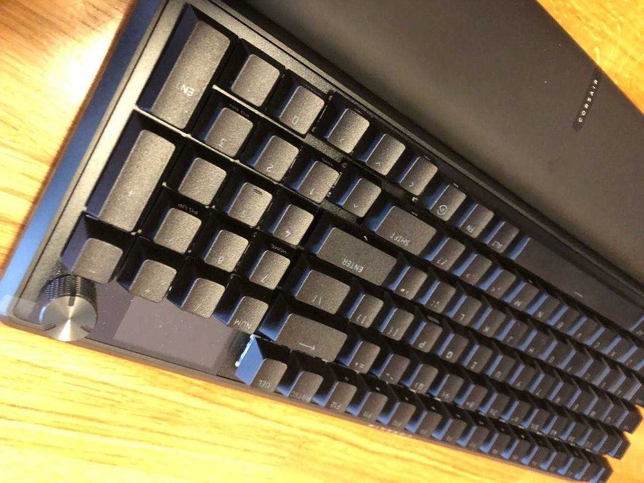 Pro gaming keyboard - Corsair Vanguard Pro 96