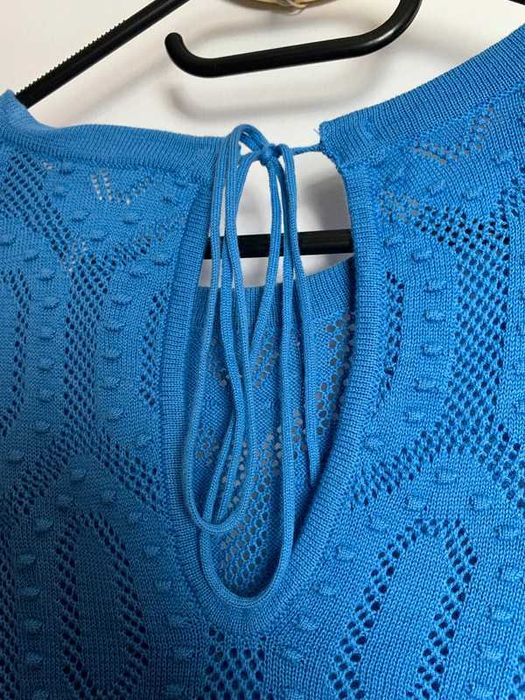 Piękny niebieski sweter na krótki rękaw ażurowy 100% bawełna