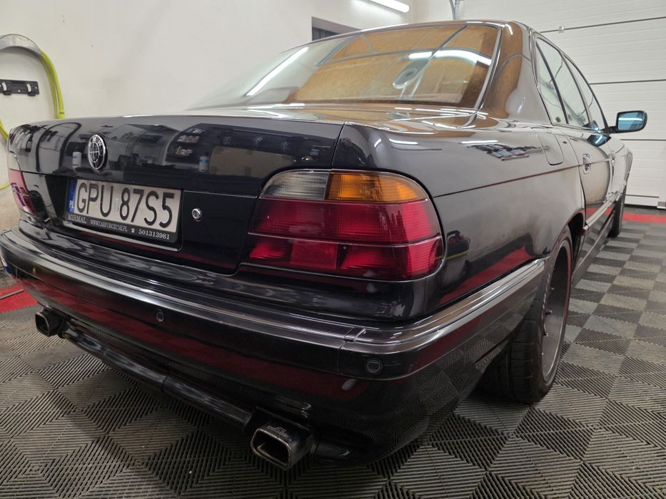 Sprzedam BMW E38 V12 5.4l 1996r