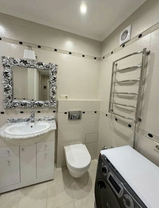 Продається 2-кімнатна квартира з ремонтом у цегляному будинку в Боярці