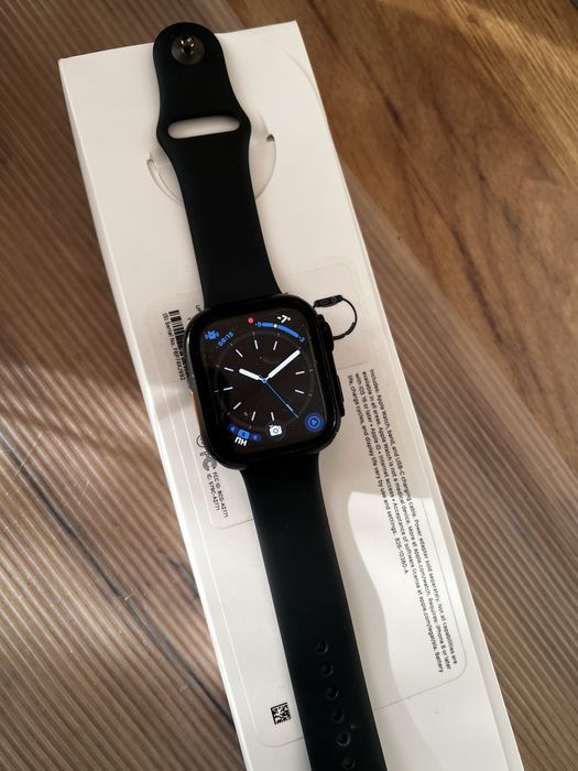 Apple Watch 8 45mm. Апл ватч 8 45 мм