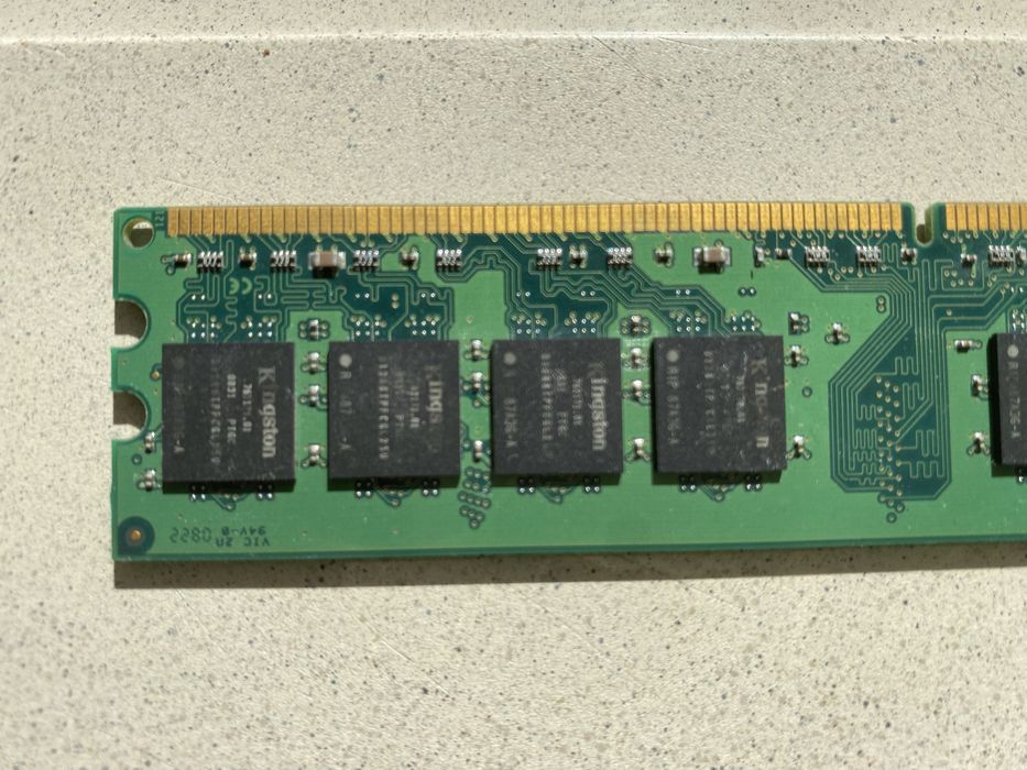 Pamięć RAM Kingston kvr800d2n5k2/4G