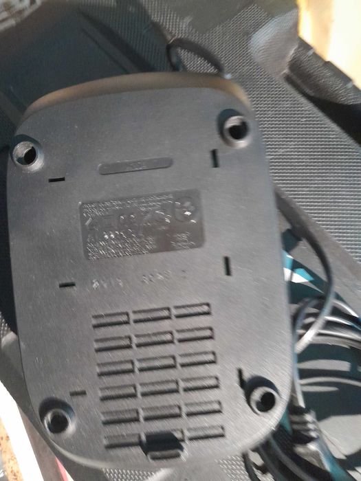 Ladowarka do bat Bosch 14-18 Volt