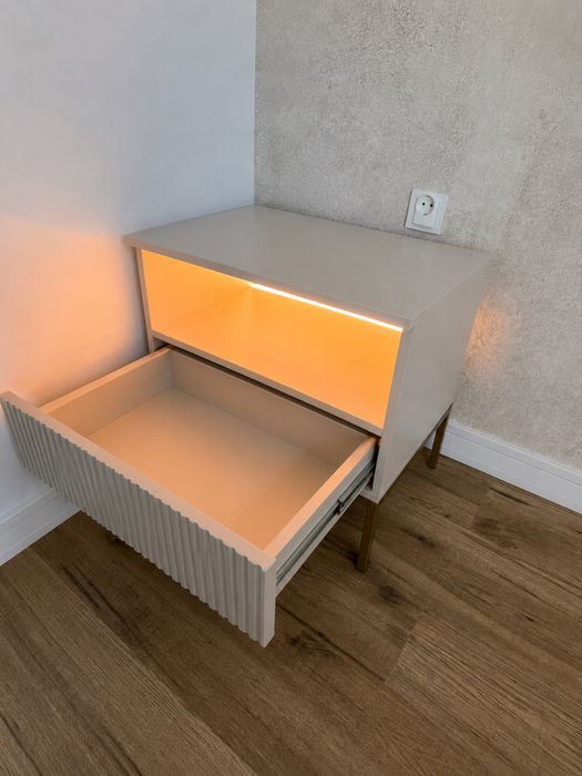 Szafka Nocna Sento S54 Led Kaszmir / Lamela
