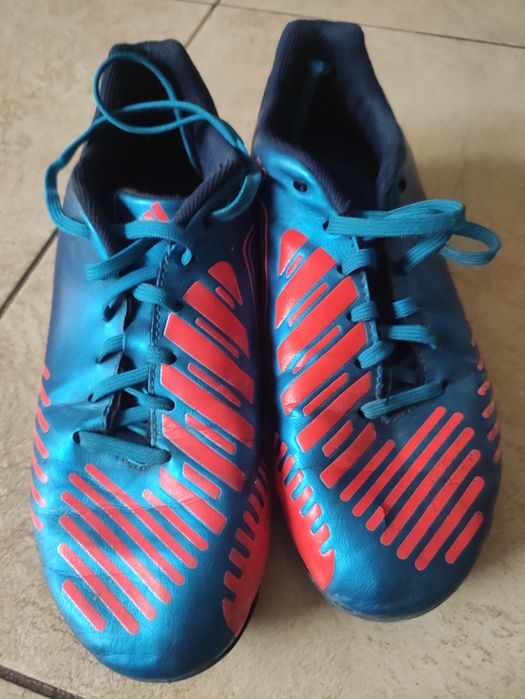 Sprzedam korki do gry w piłkę 37