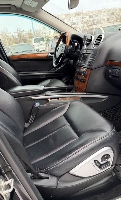 Mercedes GL 7 місць повний привід газ бенз гільзован в чудовому стані