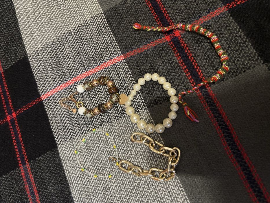 Браслети різні біжутерія