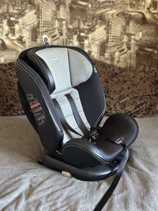 Carrello Asteroid — автокрісло 360°