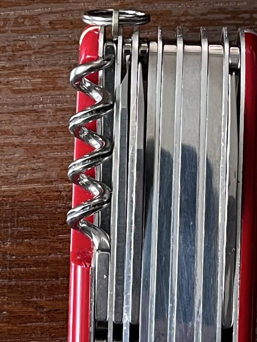 Ніж легенда.РІДКІСНИЙ (Без гака)Victorinox SwissChamp (перший випуск) 1987р.в. Новий!!!