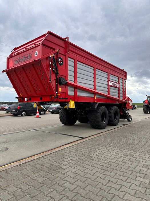 Przyczepa samozbierająca do zielonki METAL-TECH ROTO 10 ton | OD RĘKI