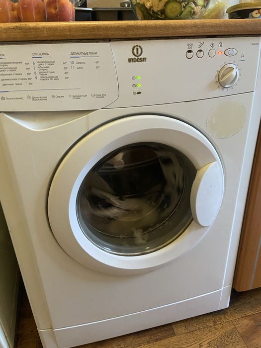 Стиральная  машина Indesit Win 100