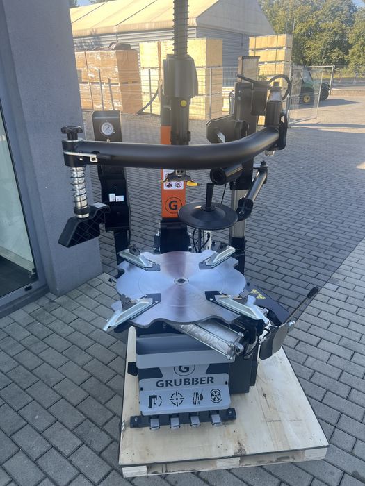 Montażownica do opon coś pięknego  robot matador premium max