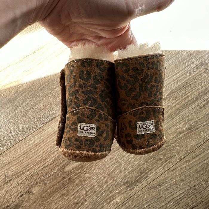 Уггі ugg оригінал ,капці на дівчинку в леопардовому принті нові