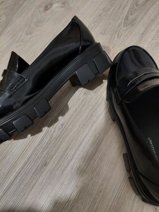 Czarne skórzane mokasyny półbuty na platformie DEICHMANN