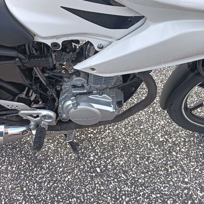 Honda CBF 125 inpecavel