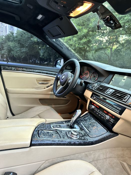BMW F10 528i M-пакет 170т км родного пробега