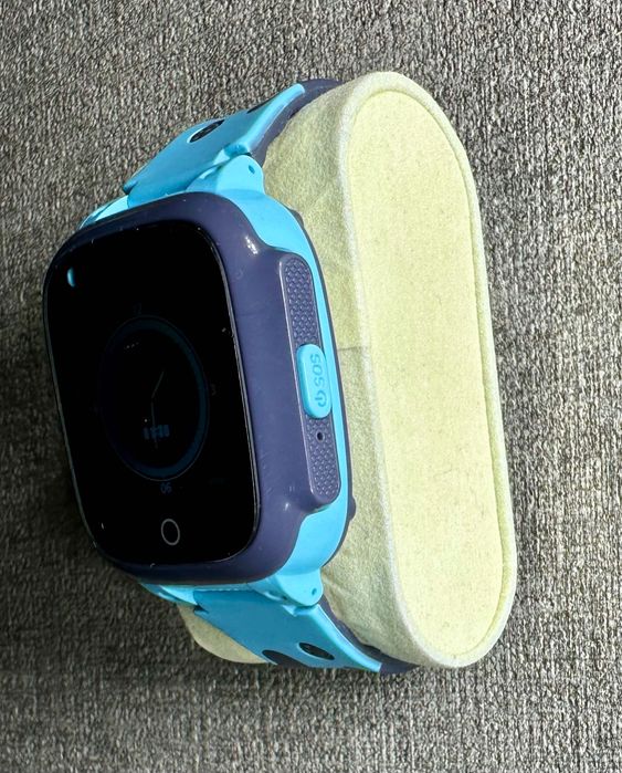 Smartwatch dziecięcy zegarekGARETT KIDS SPARK NIEBIESKI 4G z folią GPS