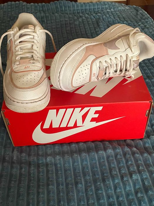 Tenis NIKE em bom estado