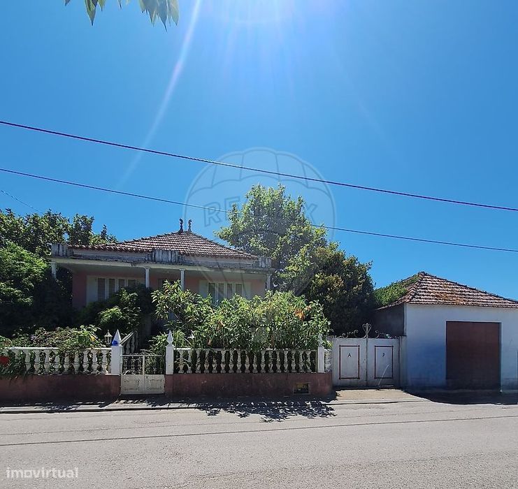 Moradia T4 para venda