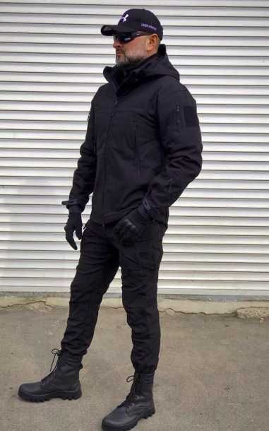 чоловічий чорний спец костюм  софт шел на флісі