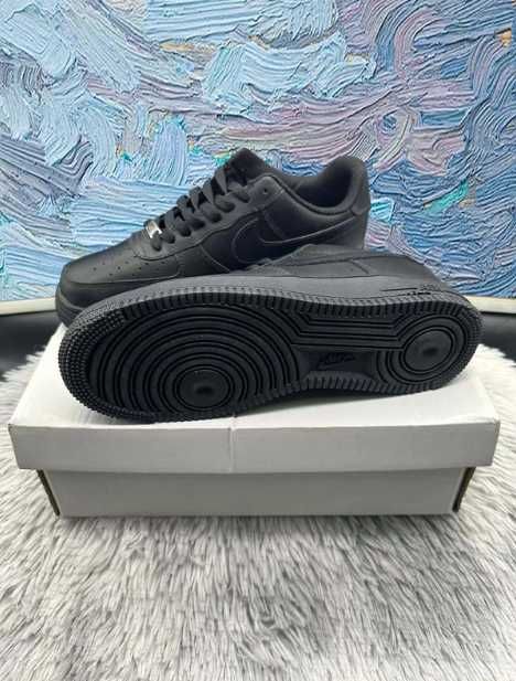 Pasuje bardzo dobrze do ubrań. Rozmiar.43